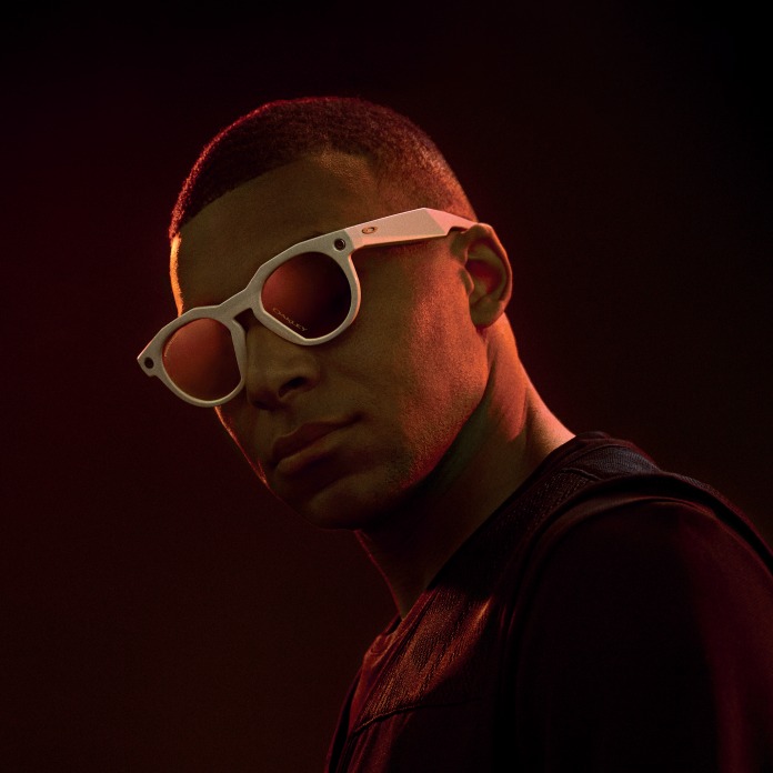 Discover the power of Oakley Meta HSTN